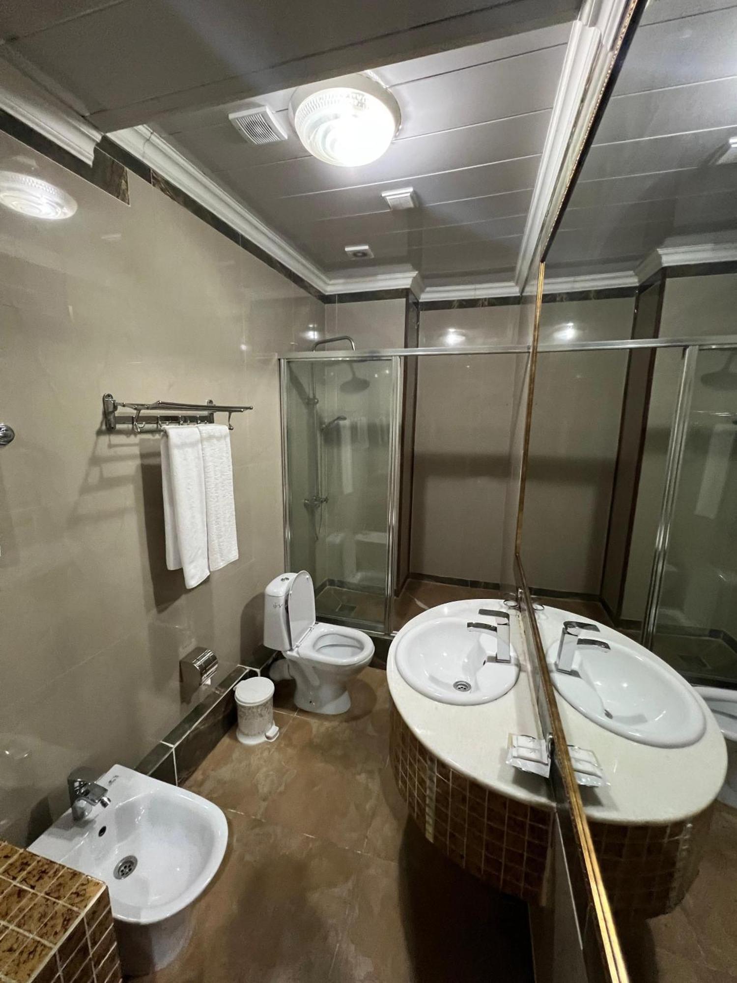 Sary Arka Hotel Šymkent Pokoj fotografie